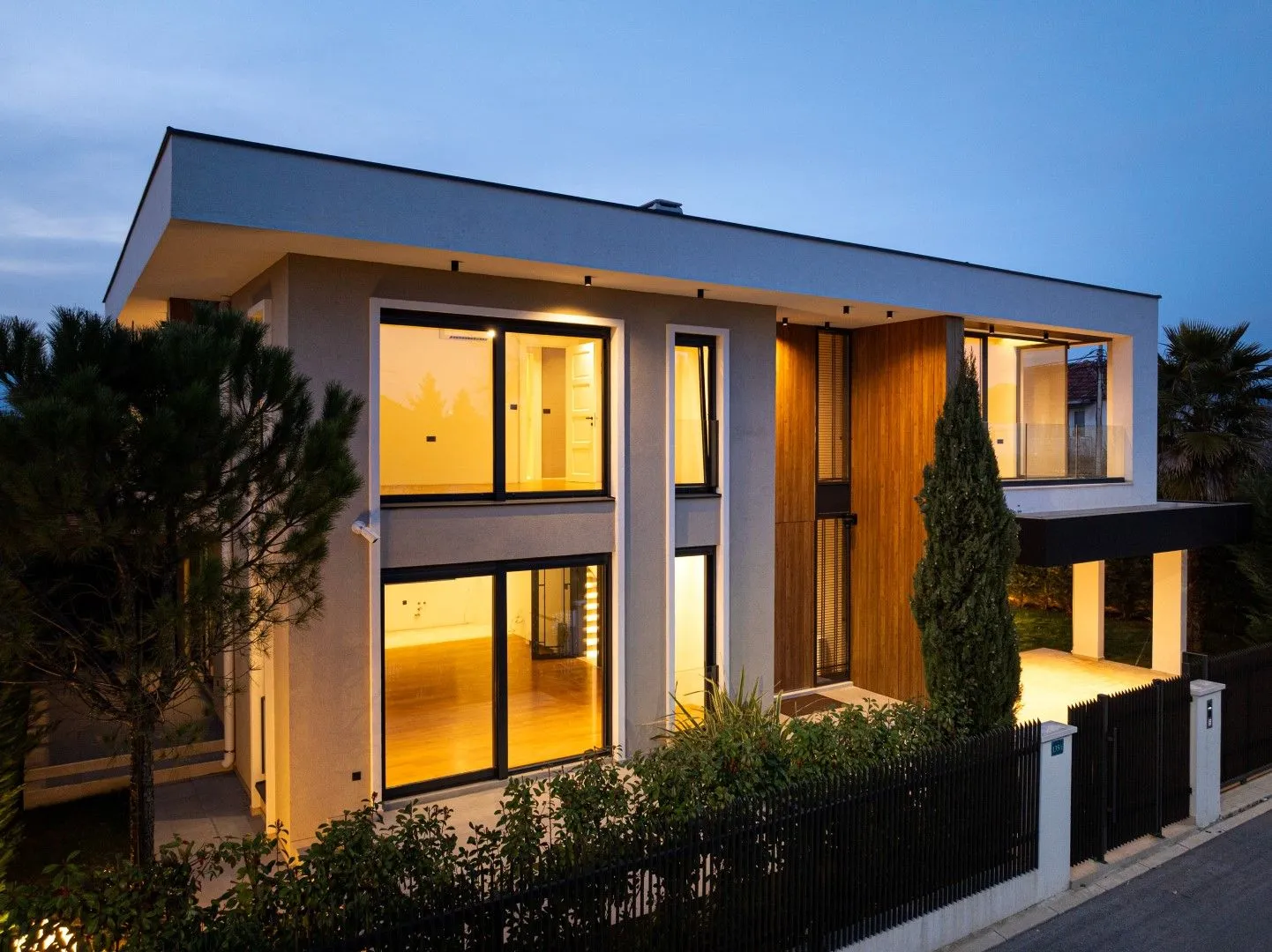 Sale, house, 262m², Gornja Gorica, Podgorica