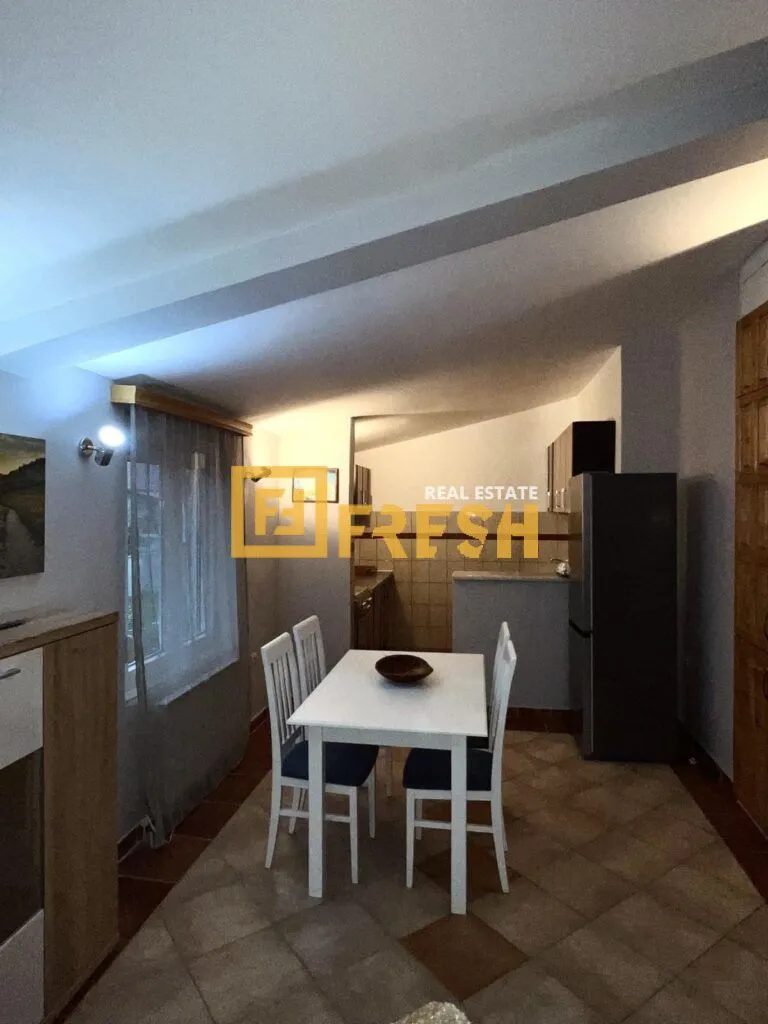 Izdavanje, trosoban stan, 100m², Zabjelo, Podgorica