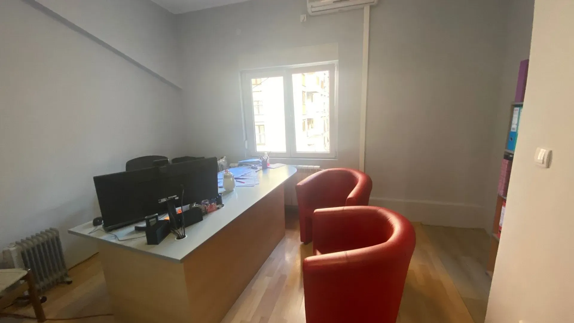 Sale, office space, 402m², Zemun Sve Podlokacije, Beograd