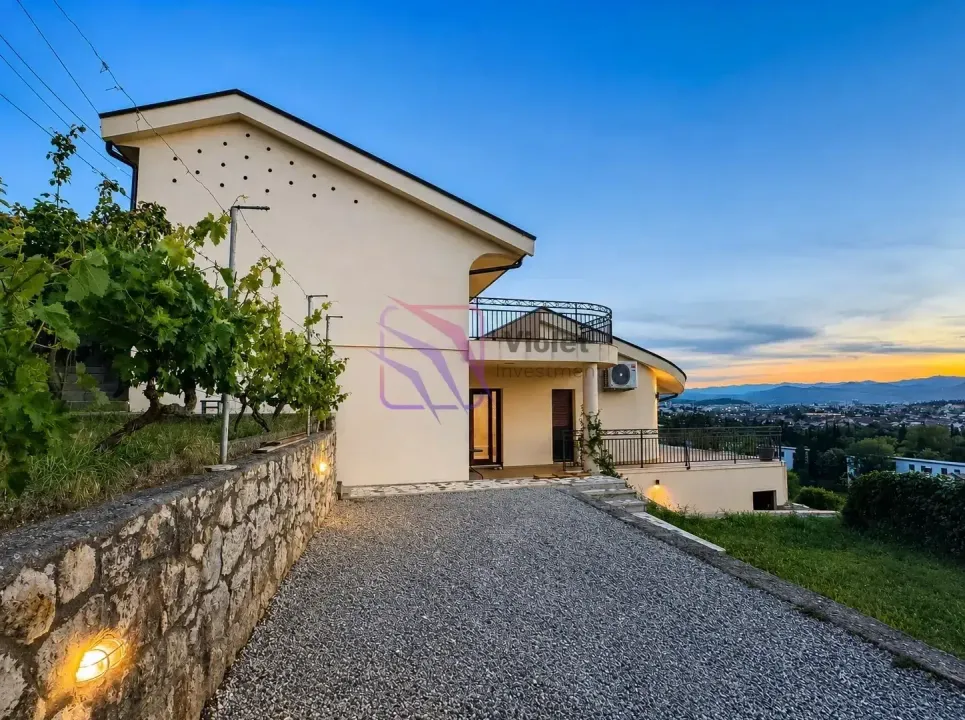 Rent, house, 256m², Masline, Podgorica