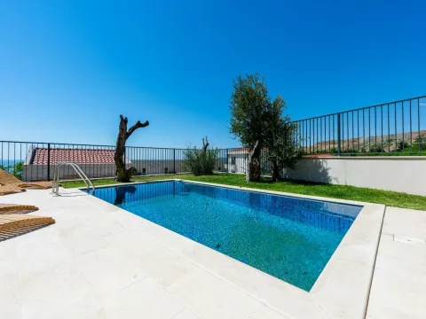 Izdavanje, kuća, 159m², Reževići, Budva - image 3