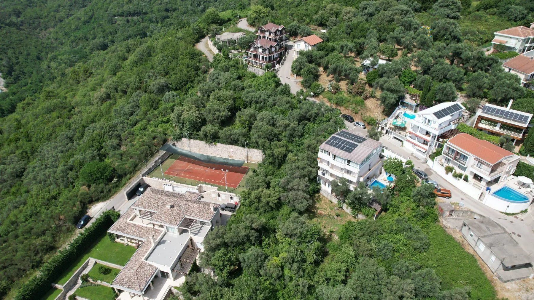 Prodaja, plac, 900m², Bečići, Budva