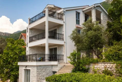 Prodaja, trosoban stan, 82m², Risan, Kotor - image 14