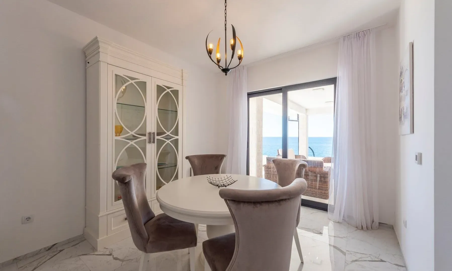 Sale, house, 360m², Utjeha, Bar