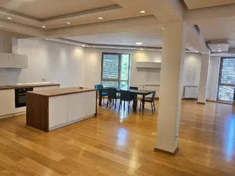 Prodaja, poslovni prostor, 148m², Vračar Hram, Vračar Sve Podlokacije - image 4