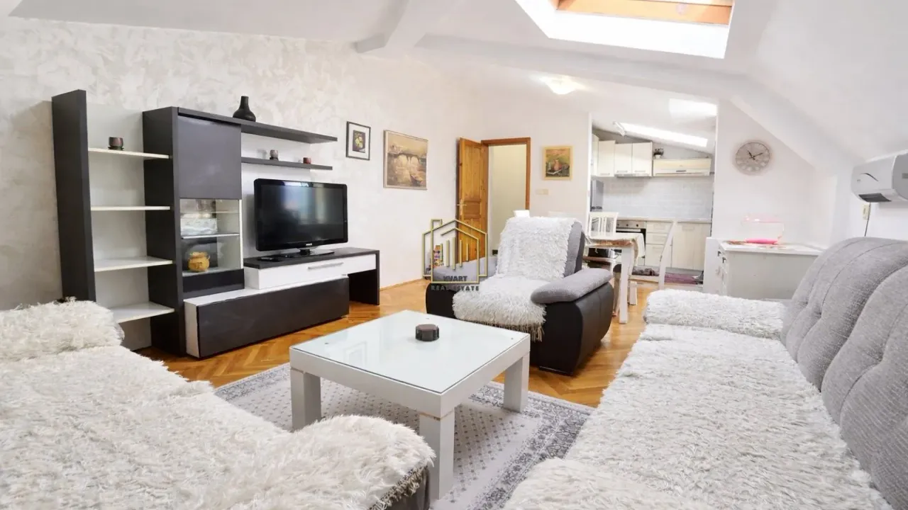 Prodaja, dvosoban stan, 77m², Ljubović, Podgorica