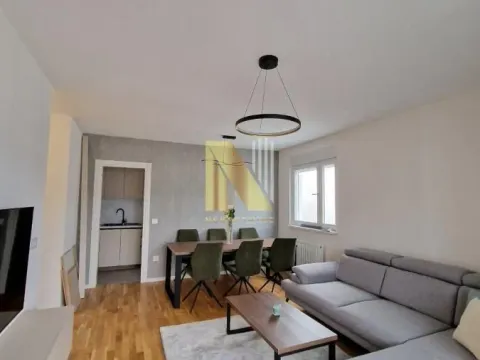 Izdavanje, četvorosoban stan, 78m², Novo naselje, Novi Sad - image 8