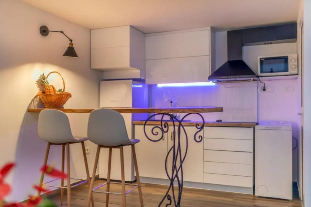 Rent, apartment, 38m², Centar, Bar