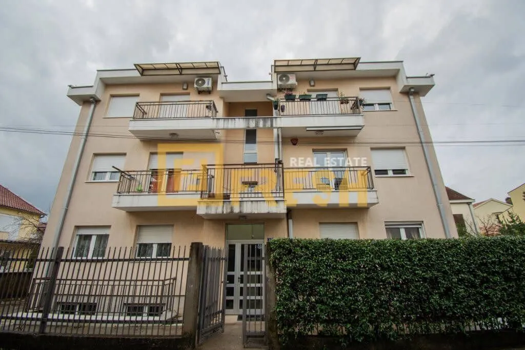 Izdavanje, trosoban stan, 90m², Dalmatinska ulica, Podgorica