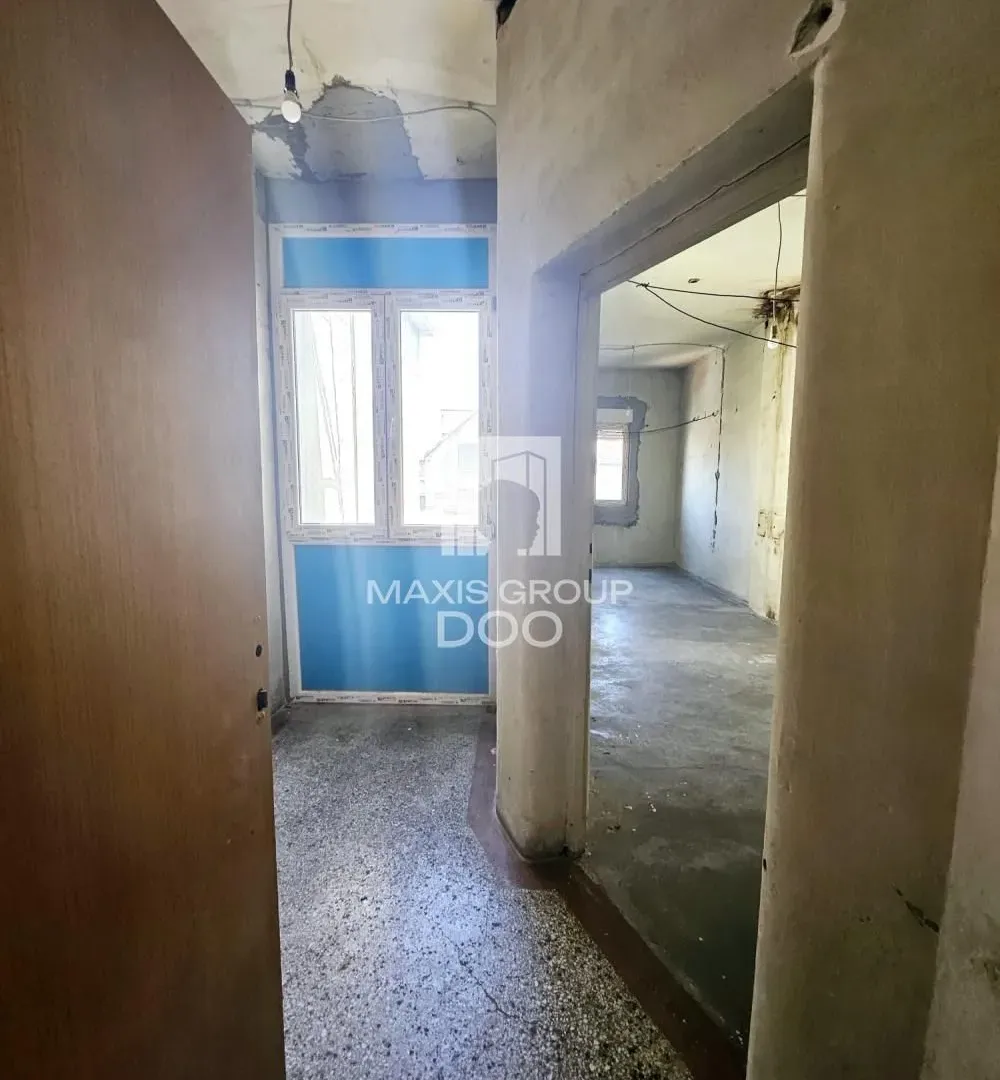 Prodaja, trosoban stan, 77m², Stari Grad, Beograd