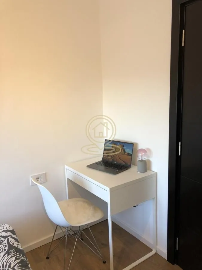 Izdavanje, dvosoban stan, 45m², Stari Grad, Beograd