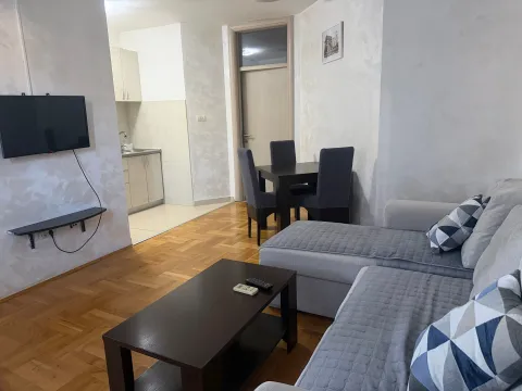 Stan in Momišići