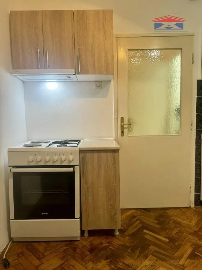Izdavanje, jednosoban stan, 32m², Detelinara, Novi Sad Sve Podlokacije