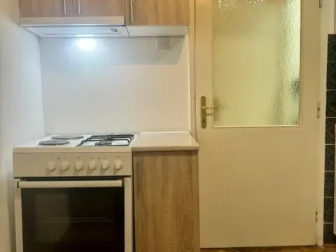 Izdavanje, jednosoban stan, 32m², Detelinara, Novi Sad Sve Podlokacije - image 4