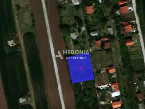 Prodaja, plac, 1500m², Surčin, Beograd - image 1