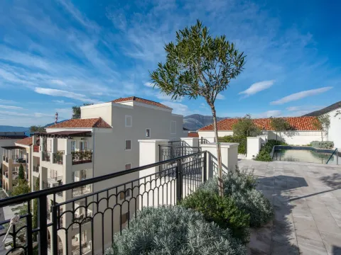 Rent, two bedroom apartment, 116m², Porto Montenegro, Tivat - image 19