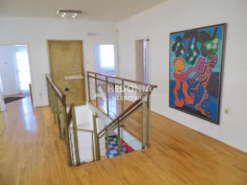 Rent, house, 450m², Zvezdara Sve Podlokacije, Beograd - image 10