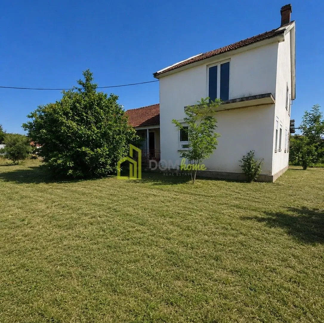 Prodaja, stan, 200m², Beri, Podgorica
