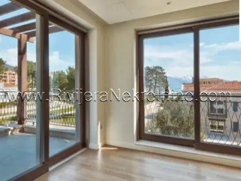 Prodaja, jednosoban stan, 10410m², Kumbor, Herceg Novi - image 2