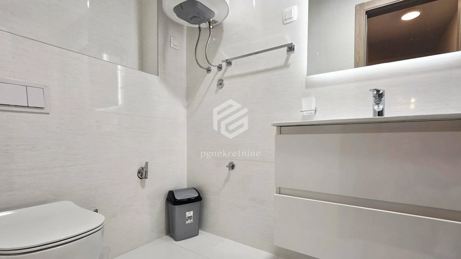 Rent, two bedroom apartment, 69m², City Kvart, Podgorica
