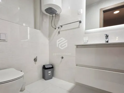Rent, two bedroom apartment, 69m², City Kvart, Podgorica - image 7