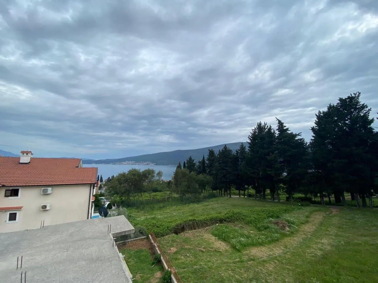 Prodaja, trosoban stan, 100m², Baošići, Herceg Novi