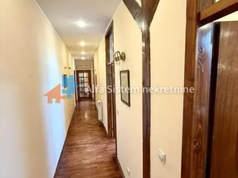 Rent, apartment, 200m², Stari Grad, Beograd - image 22