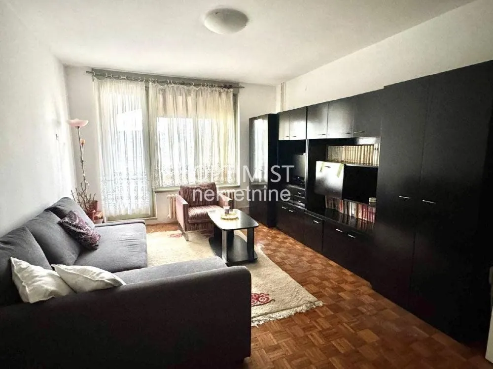 Rent, two bedroom apartment, 60m², Retenzija, Beograd