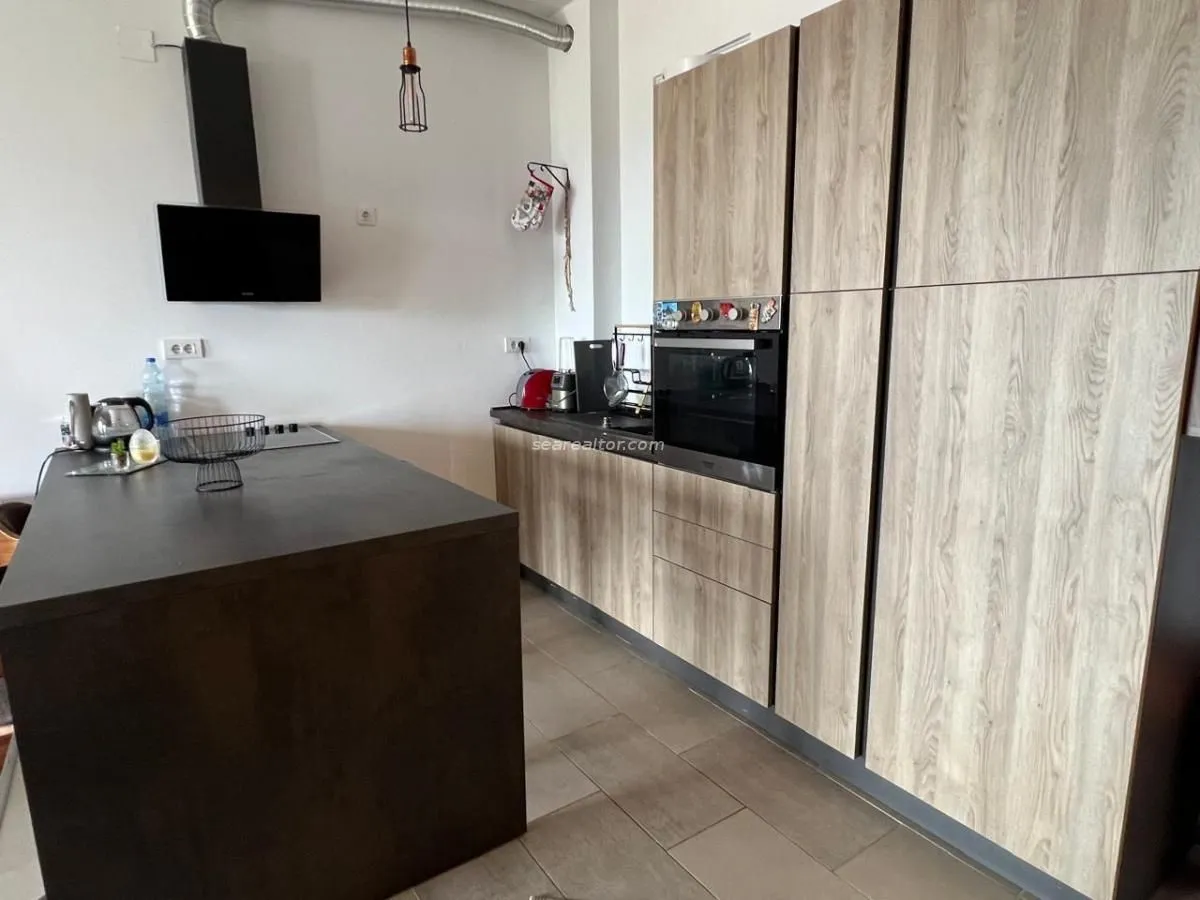Prodaja, jednosoban stan, 55m², Tivat, Crna Gora