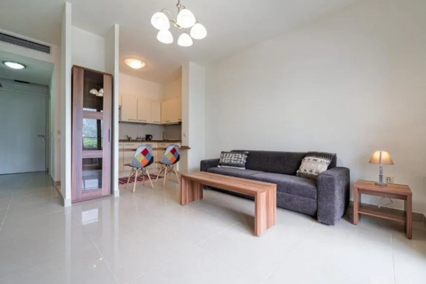 Sale, studio apartment, 33m², Risan, Kotor