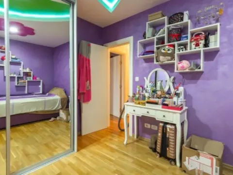 Prodaja, trosoban stan, 140m², Podgorica, Crna Gora - image 10