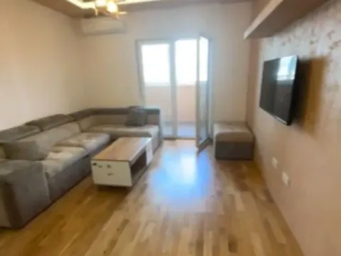 Izdavanje, jednosoban stan, 49m², Tuški Put, Podgorica