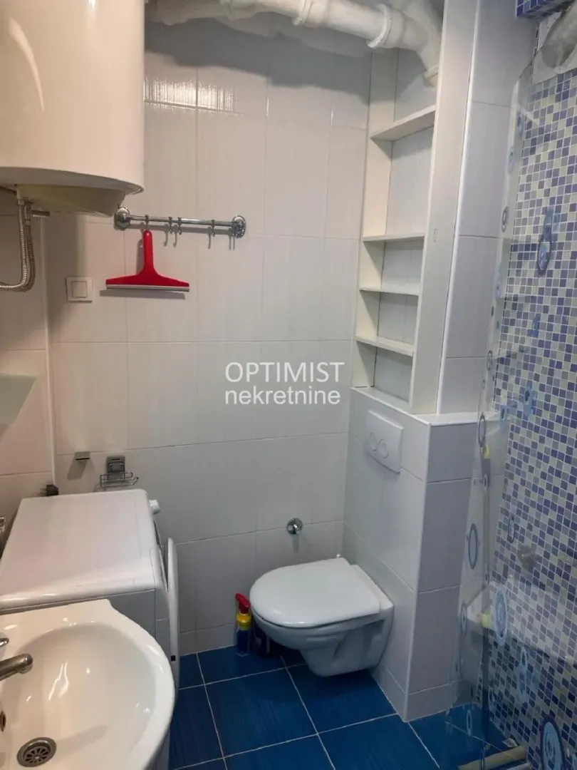 Izdavanje, jednosoban stan, 32m², Novi Beograd Blok 1 Fontana, Novi Beograd Sve Podlokacije