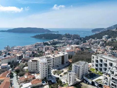Sale, one bedroom apartment, 43m², Bečići, Budva - image 13