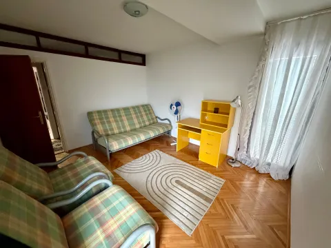 Izdavanje, dvosoban stan, 80m², Centar, Bar - image 6