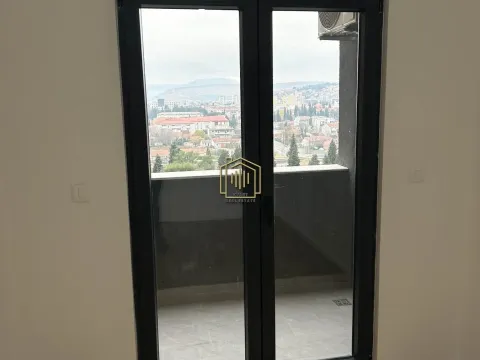 Prodaja, jednosoban stan, 43m², Stari Aerodrom, Podgorica - image 4