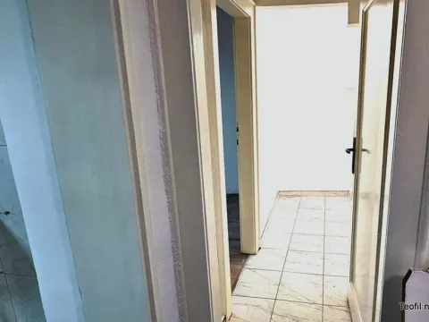 Sale, three bedroom apartment, 60m², Vračar, Šid - image 8