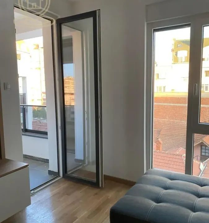 Izdavanje, dvosoban stan, 50m², Medijana, Niš