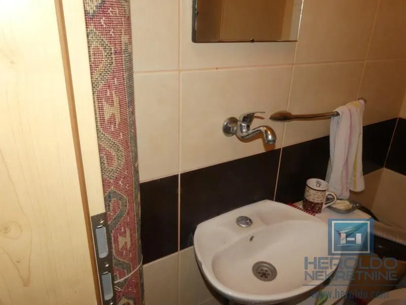Prodaja, trosoban stan, 62m², Centar, Jagodina