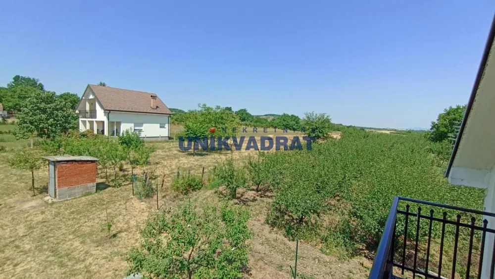 Prodaja, kuća, 280m², Centar, Topola