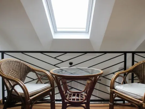 Izdavanje, dvosoban stan, 100m², Centar, Tivat - image 4