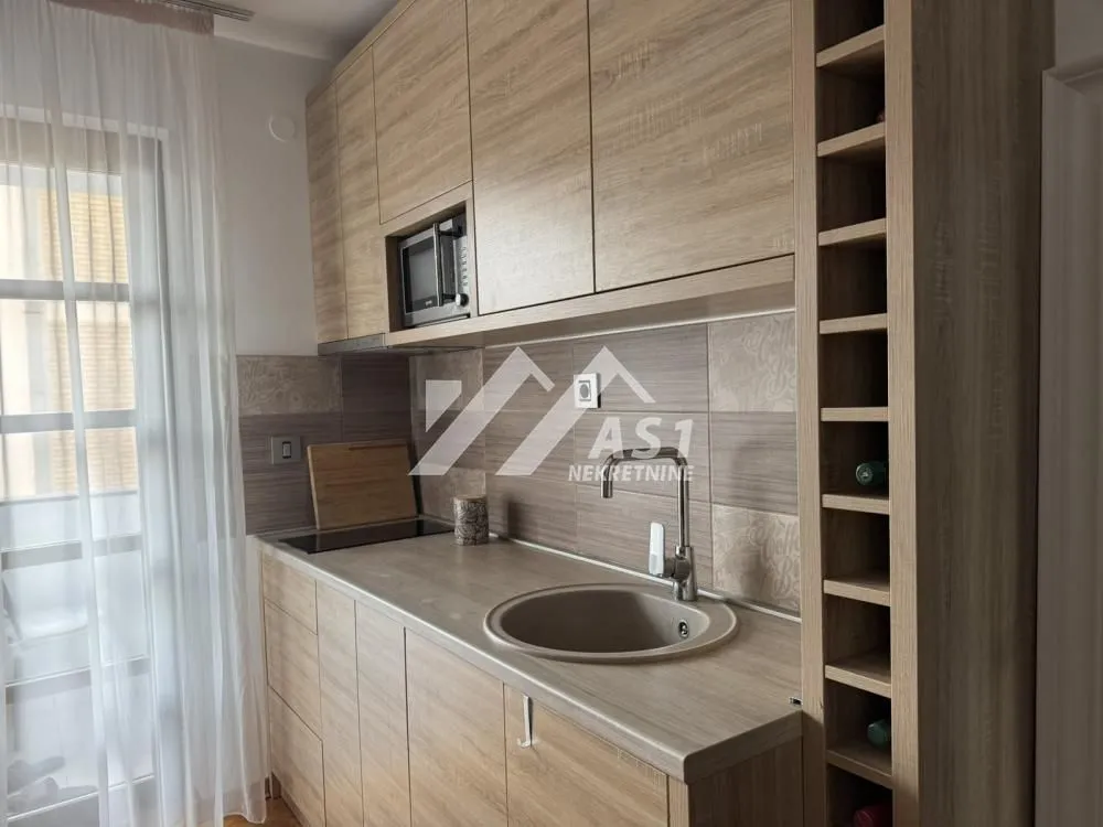 Rent, two bedroom apartment, 45m², Bulevar Oslobodjenja, Novi Sad Sve Podlokacije