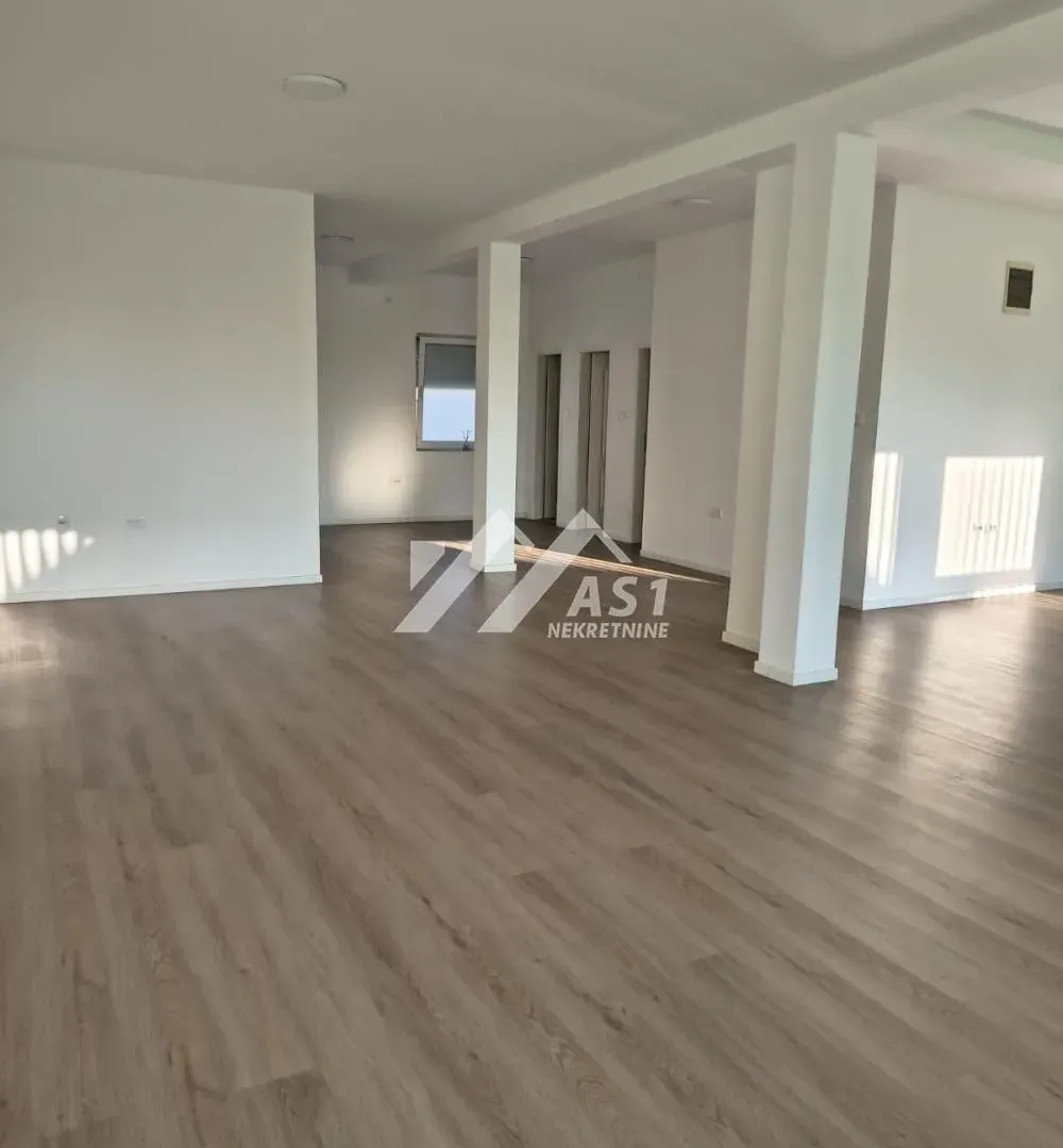 Rent, office space, 110m², Novi Sad Sve Podlokacije, Novi Sad