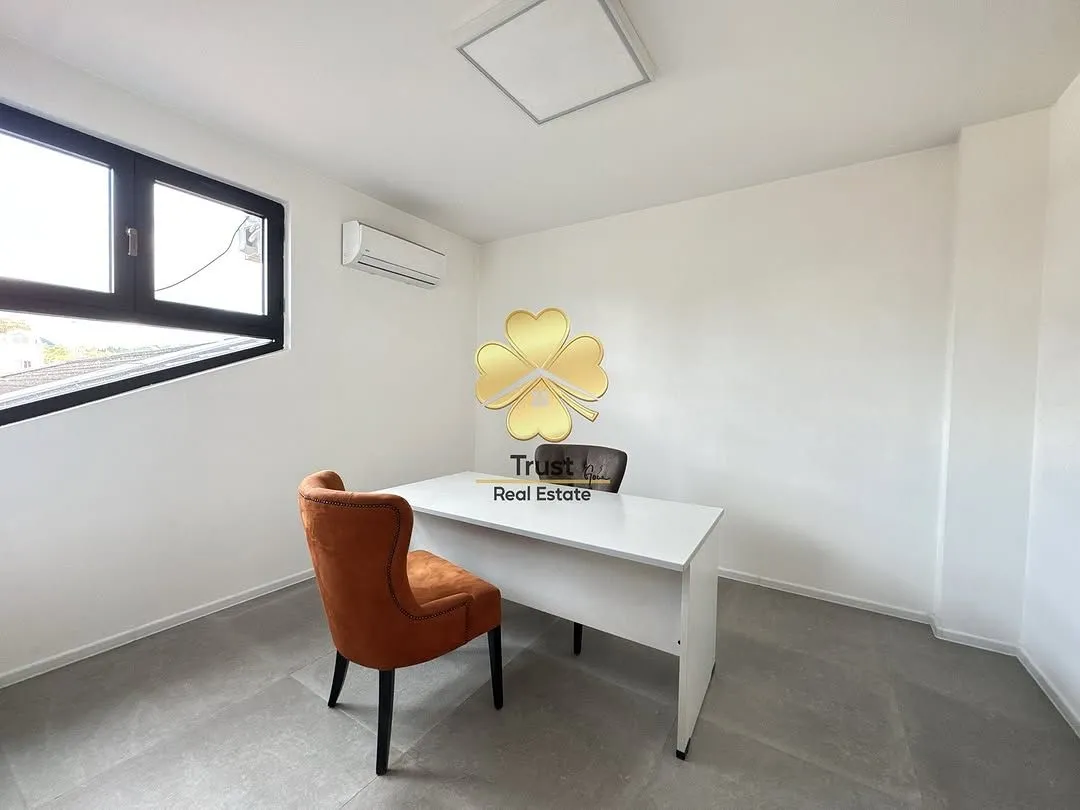Rent, office space, 120m², Centar, Podgorica