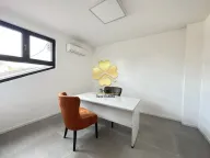 Izdavanje, poslovni prostor, 120m², Centar, Podgorica - image 6