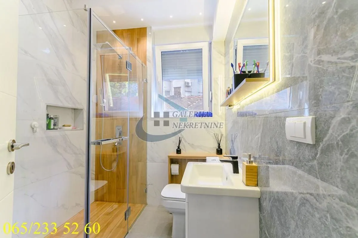 Prodaja, jednosoban stan, 48m², Stari Grad, Beograd