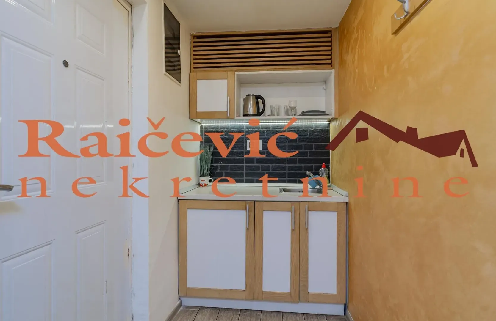 Sale, two bedroom apartment, 44m², Cvetni Trg, Vračar Sve Podlokacije