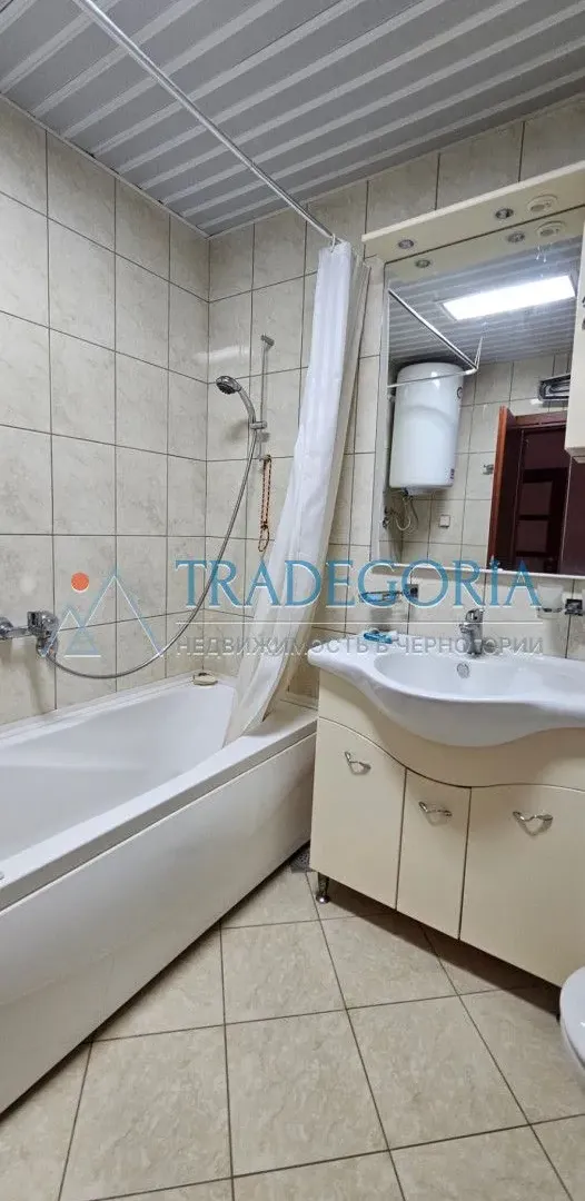 Prodaja, dvosoban stan, 100m², Bar, Crna Gora