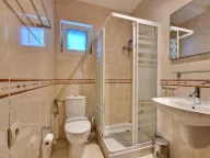 Izdavanje, kuća, 240m², Sveti Stefan, Budva - image 47