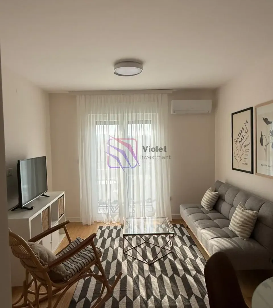 Izdavanje, jednosoban stan, 39m², Pobrežje, Podgorica